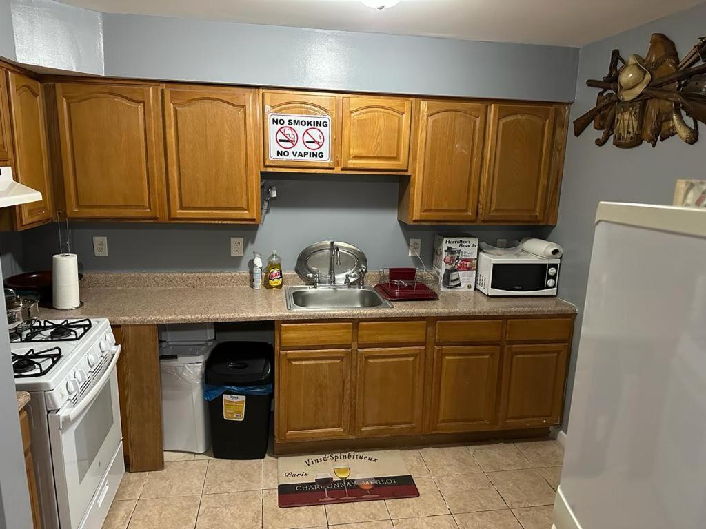 Divine Guest House Room D. 6Mins Near Ewr Newark Airport, 4Mins To Penn Station / Prudential Zewnętrze zdjęcie